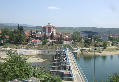 Opština Vlasotince reka Vlasina Gradsko jezero